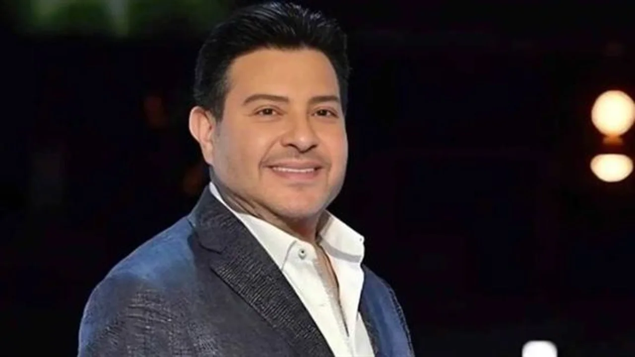 رحيل هاني شاكر.. تفاصيل الساعات الأخيرة في حياة الفنان القدير بعد صراع المرض